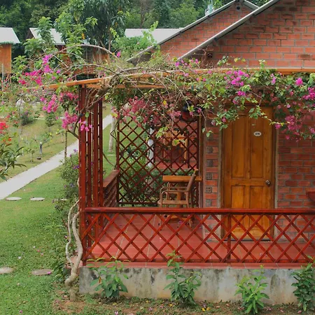 Phu Quoc Valley Sen Bungalow Exterior photo