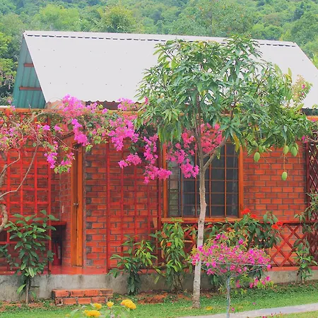 Phu Quoc Valley Sen Bungalow Exterior photo