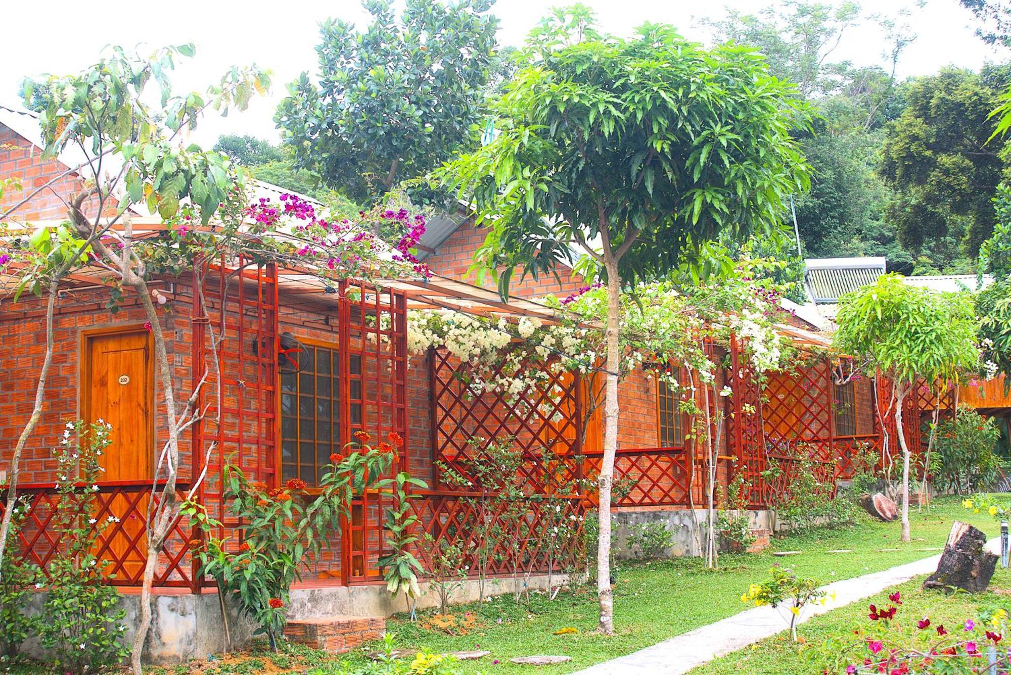 Valley Sen Hotel Phu Quoc