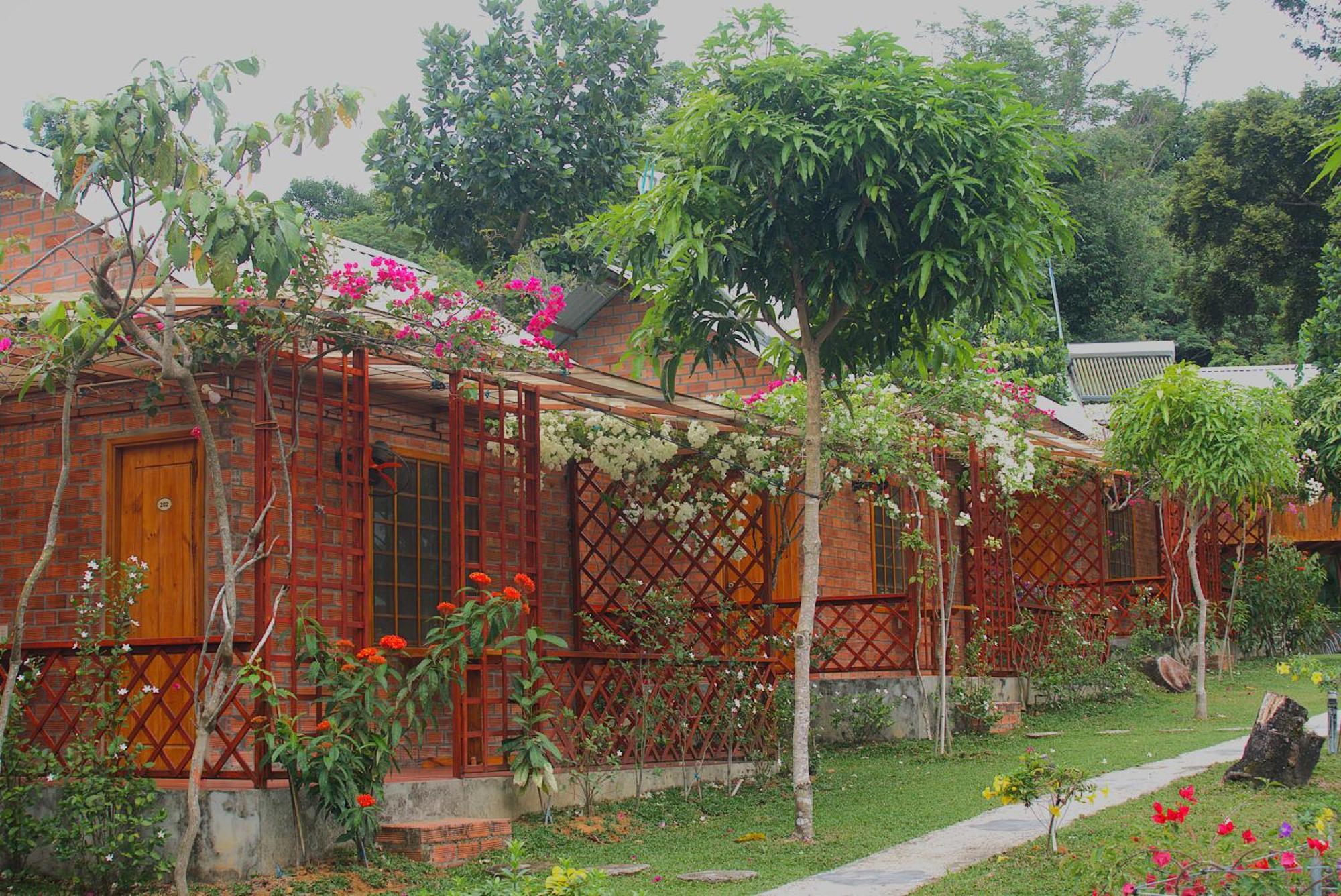 Valley Sen Hotel